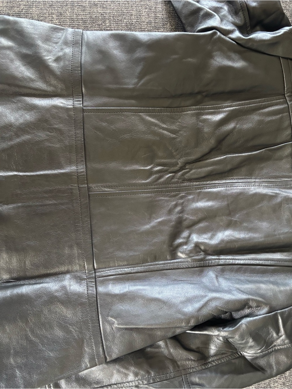 Black Leather Zip-Front Women's Moto Jacket NWT.  Fits like a large. - Picture 3 of 4